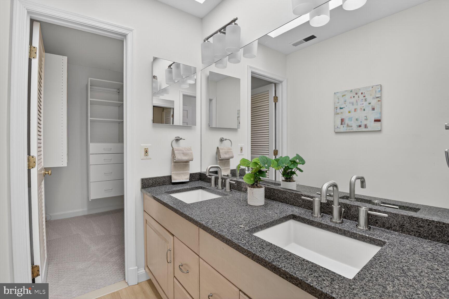 COLUMBIA FOREST - Residential