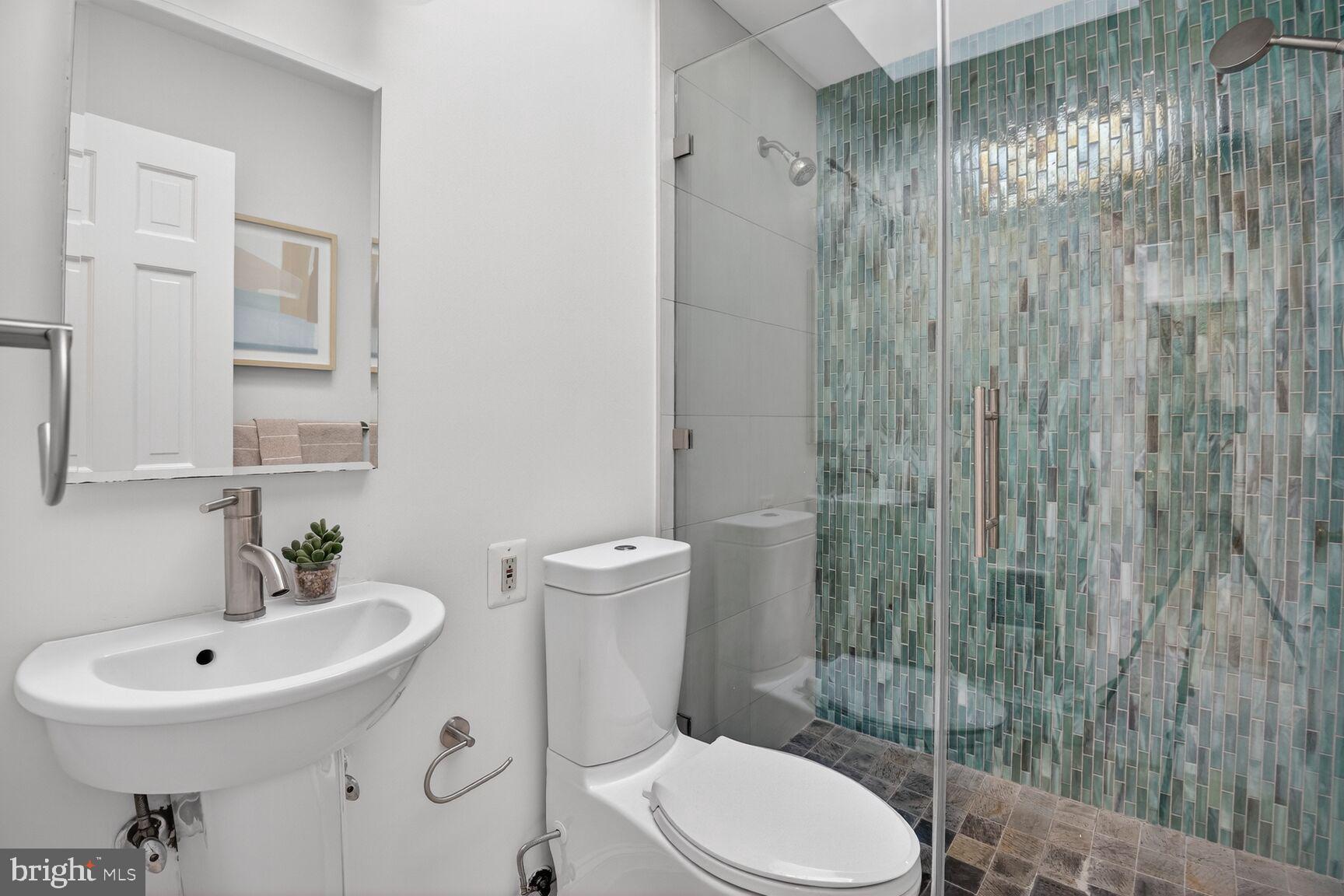 COLUMBIA FOREST - Residential