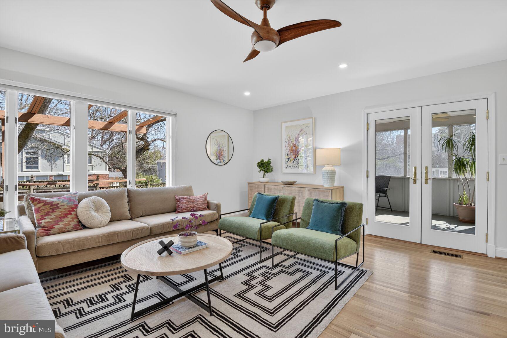 COLUMBIA FOREST - Residential