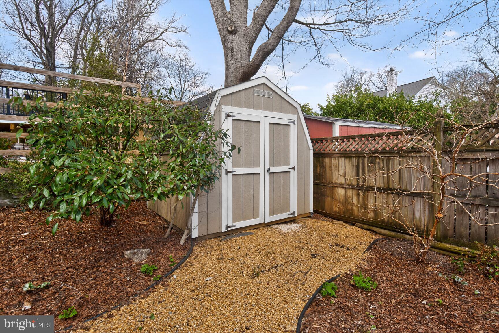 COLUMBIA FOREST - Residential