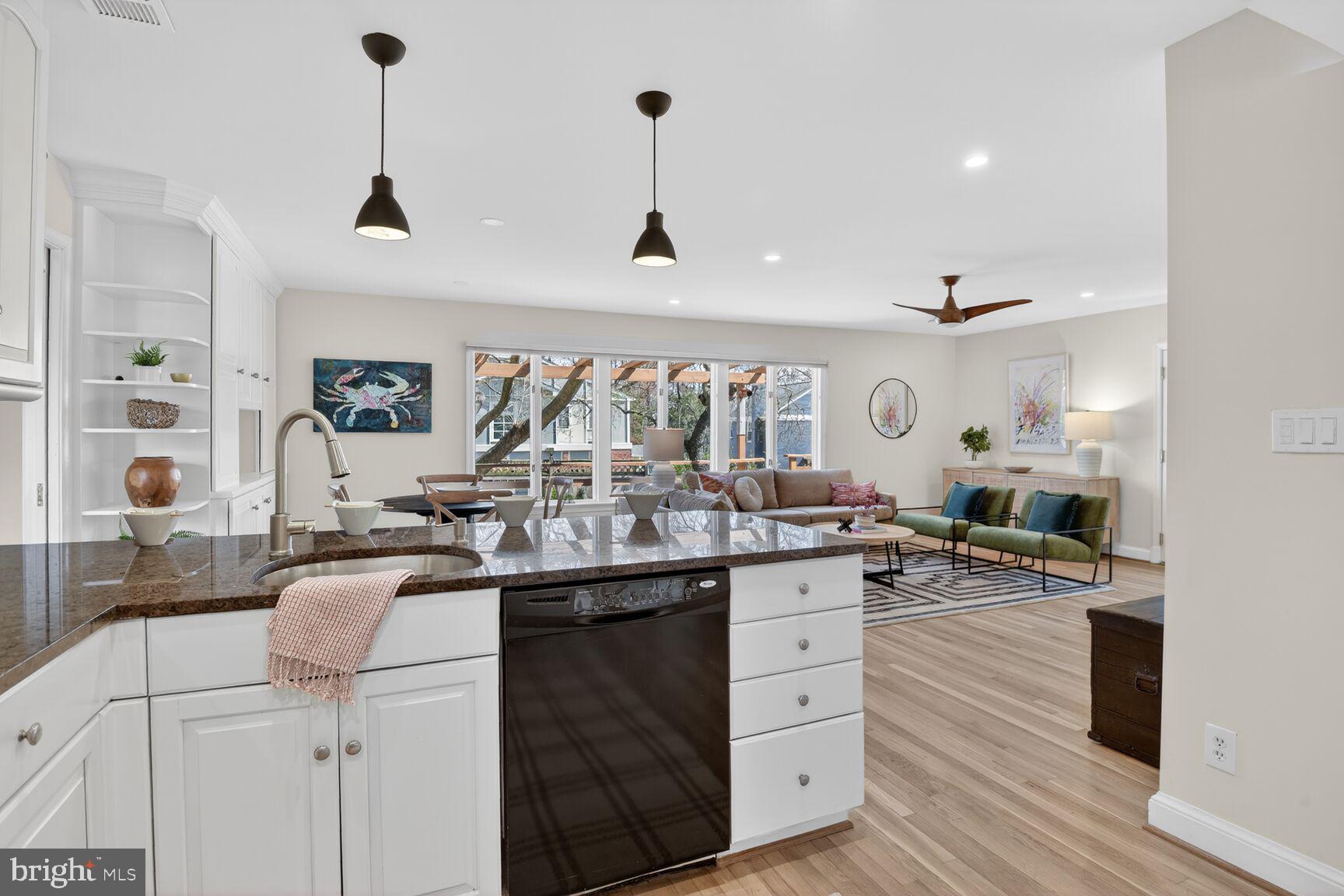 COLUMBIA FOREST - Residential