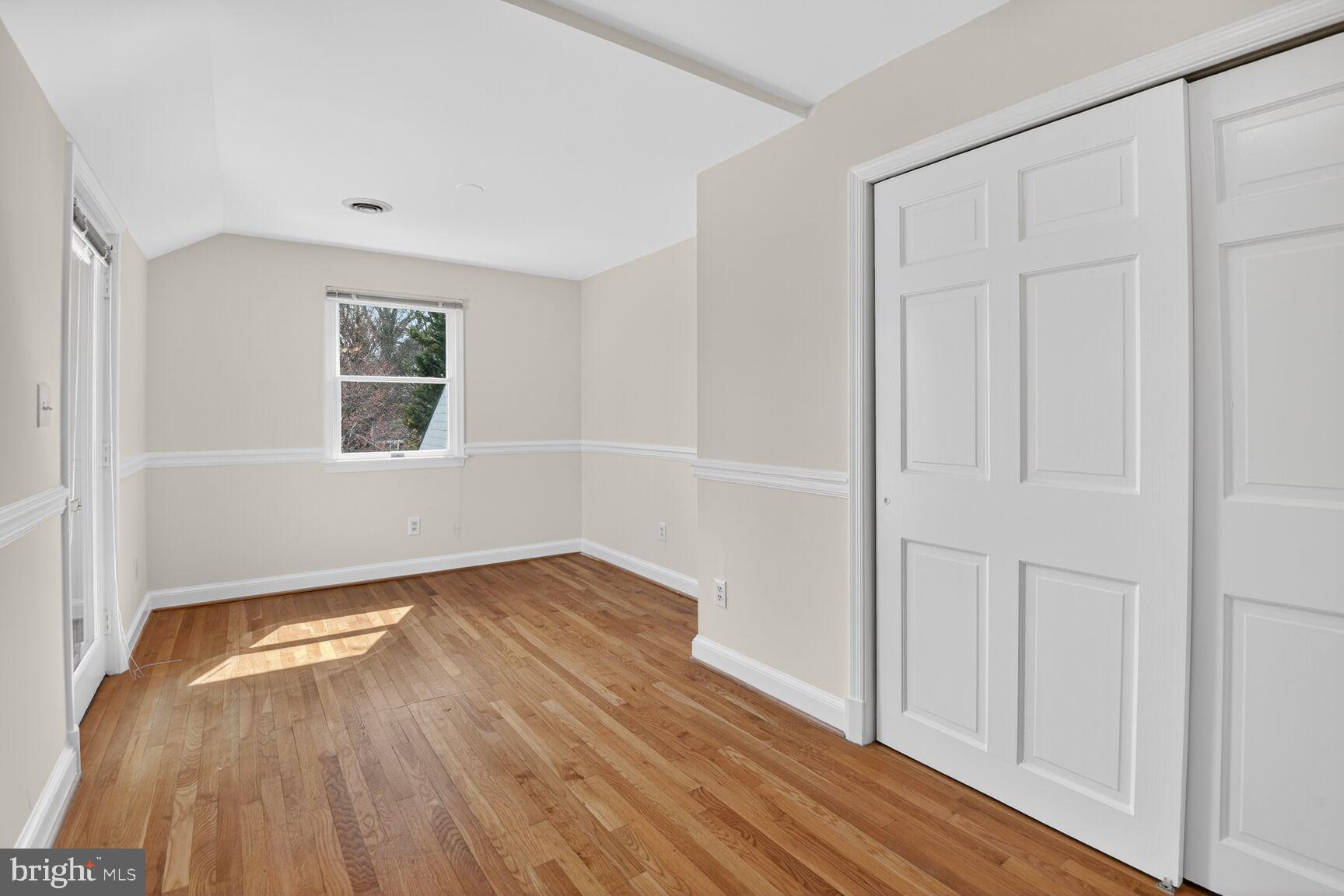 COLUMBIA FOREST - Residential