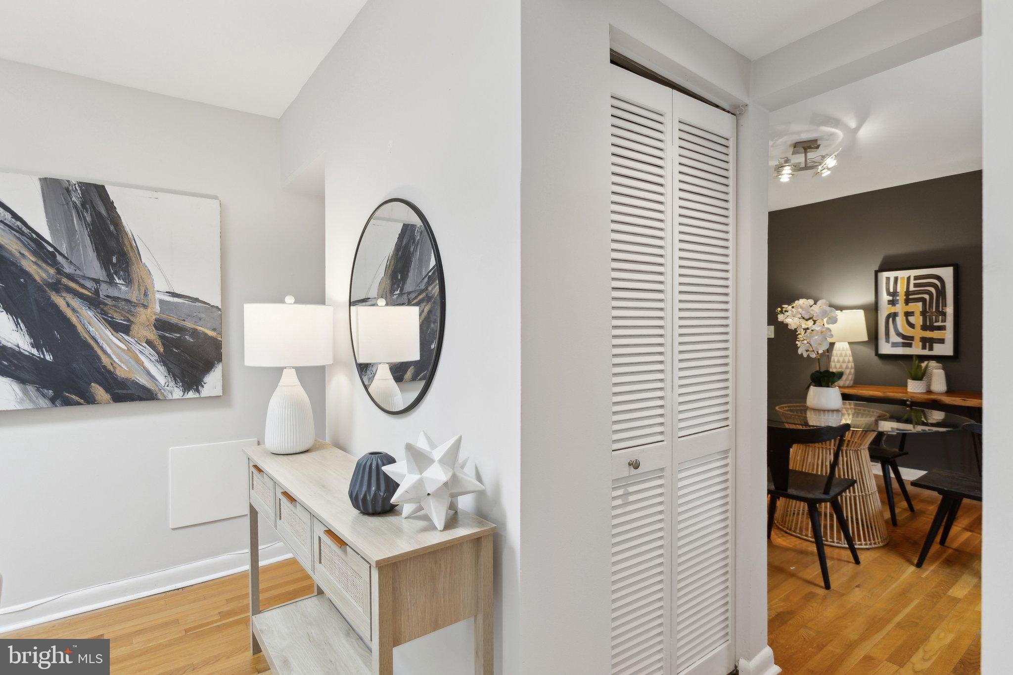 LOGAN CIRCLE - Residential