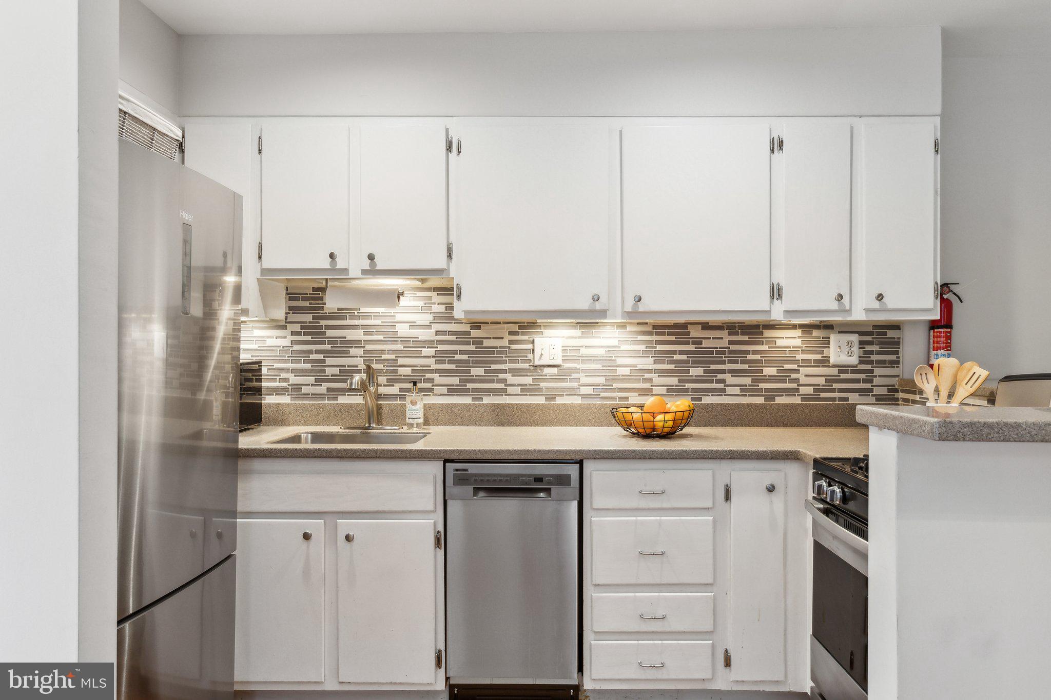 LOGAN CIRCLE - Residential