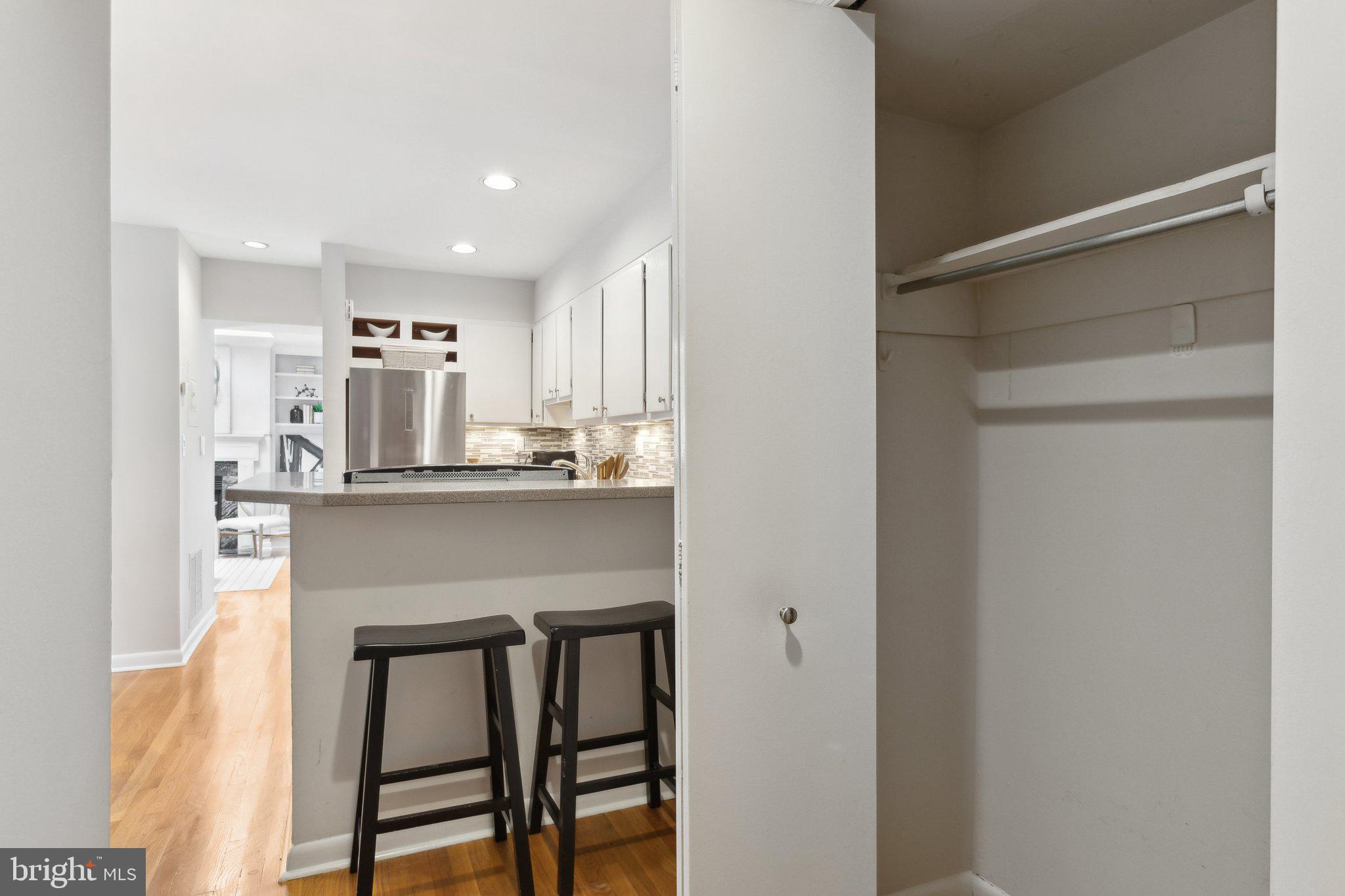 LOGAN CIRCLE - Residential