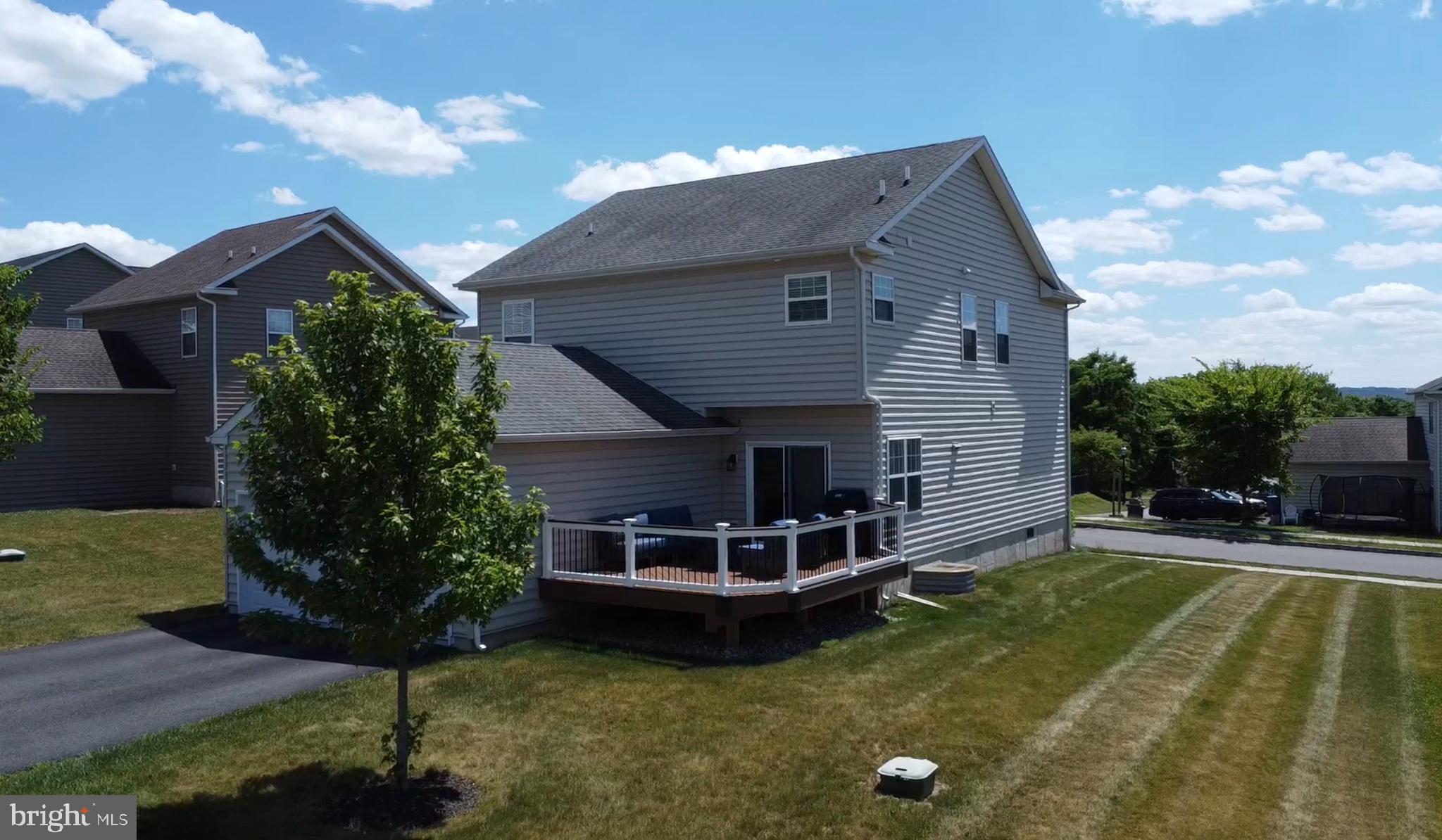 2114 LARKSPUR COURT