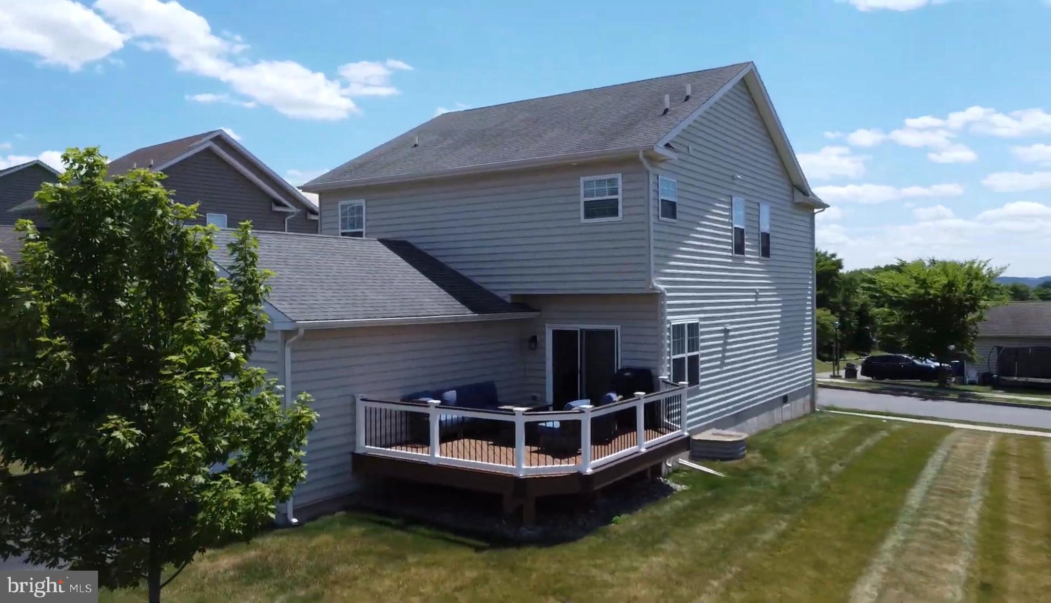 2114 LARKSPUR COURT