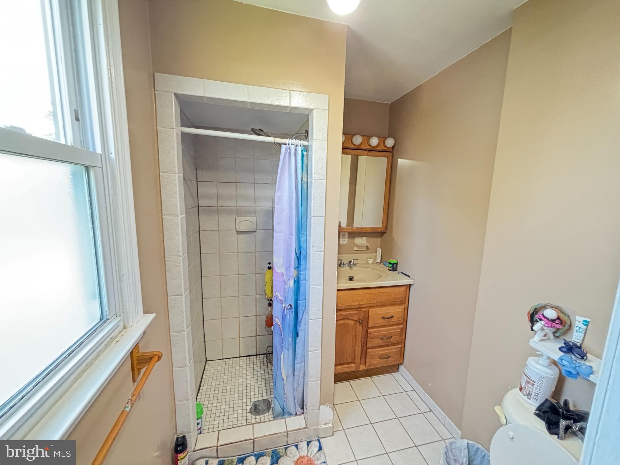 PHILADELPHIA (NORTHEAST) - Residential