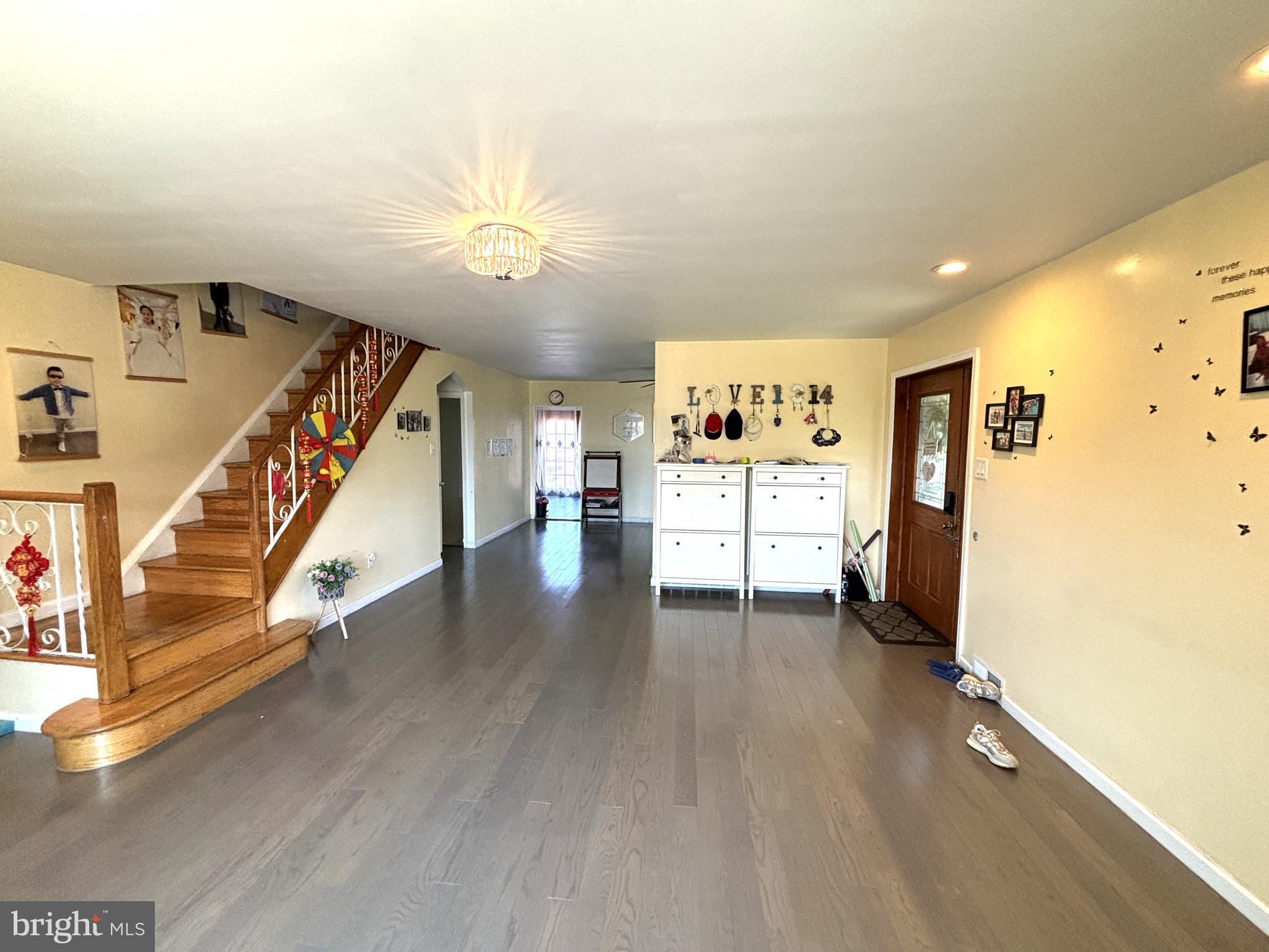 PHILADELPHIA (NORTHEAST) - Residential