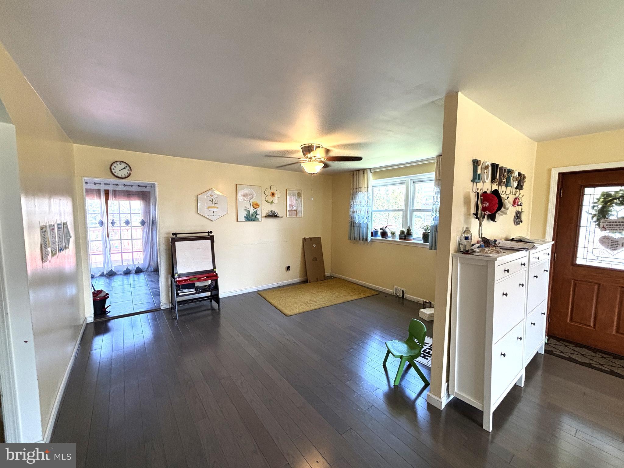 PHILADELPHIA (NORTHEAST) - Residential