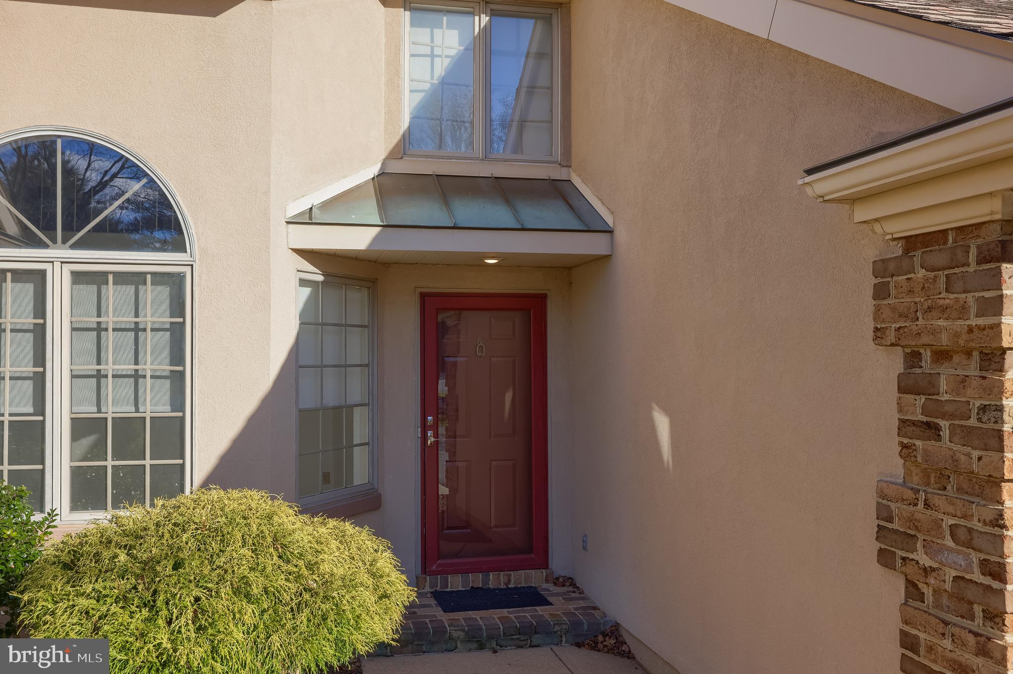 211 WILLOW VALLEY DRIVE