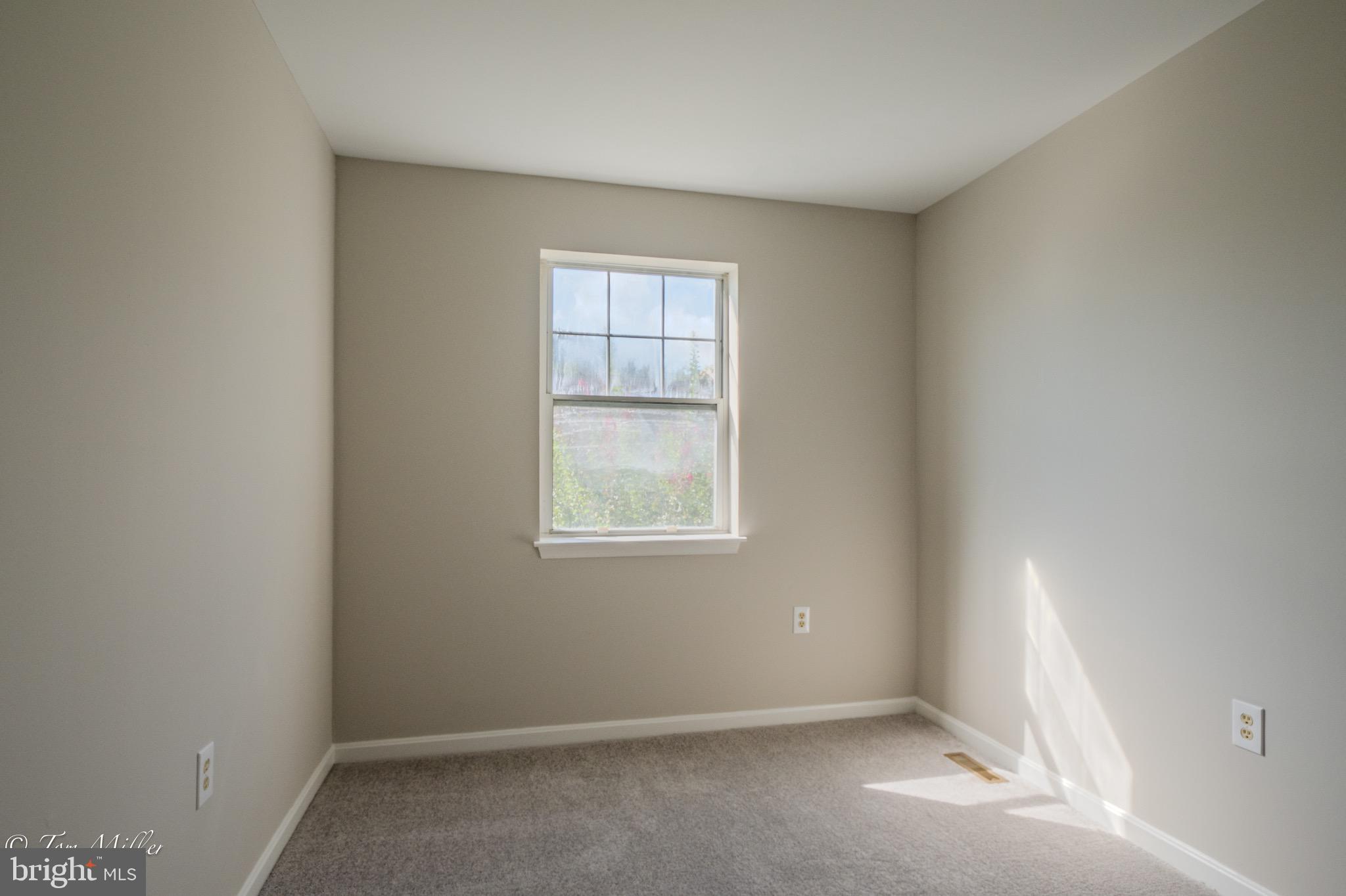 HARRIS HILL - Residential