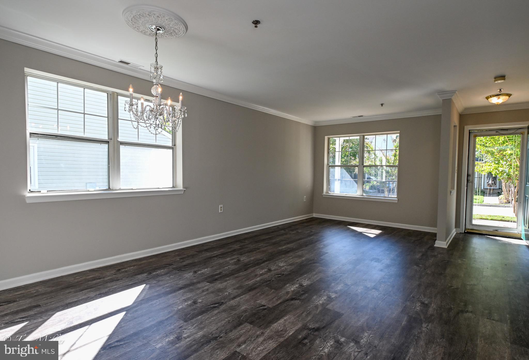 HARRIS HILL - Residential