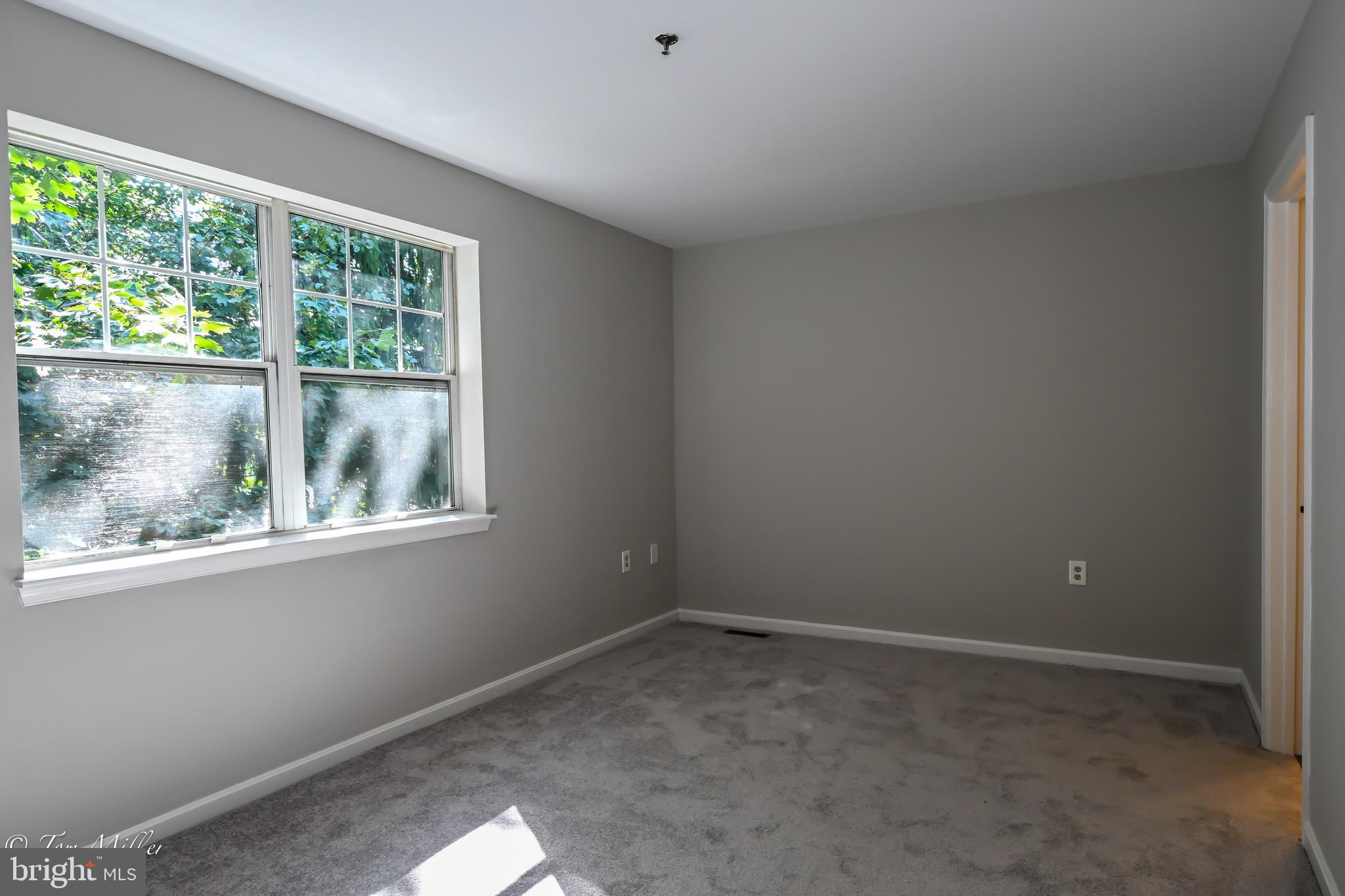 HARRIS HILL - Residential