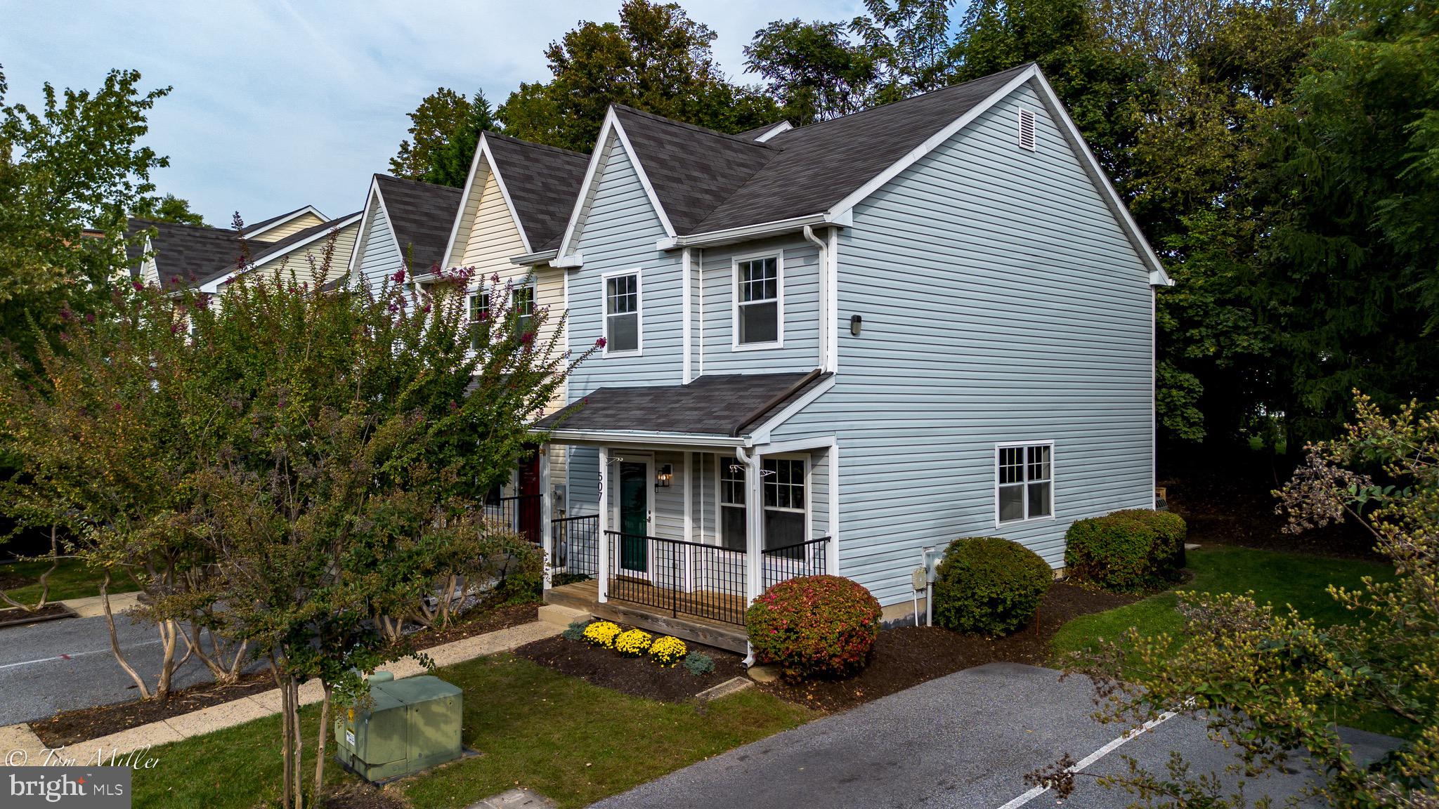 HARRIS HILL - Residential