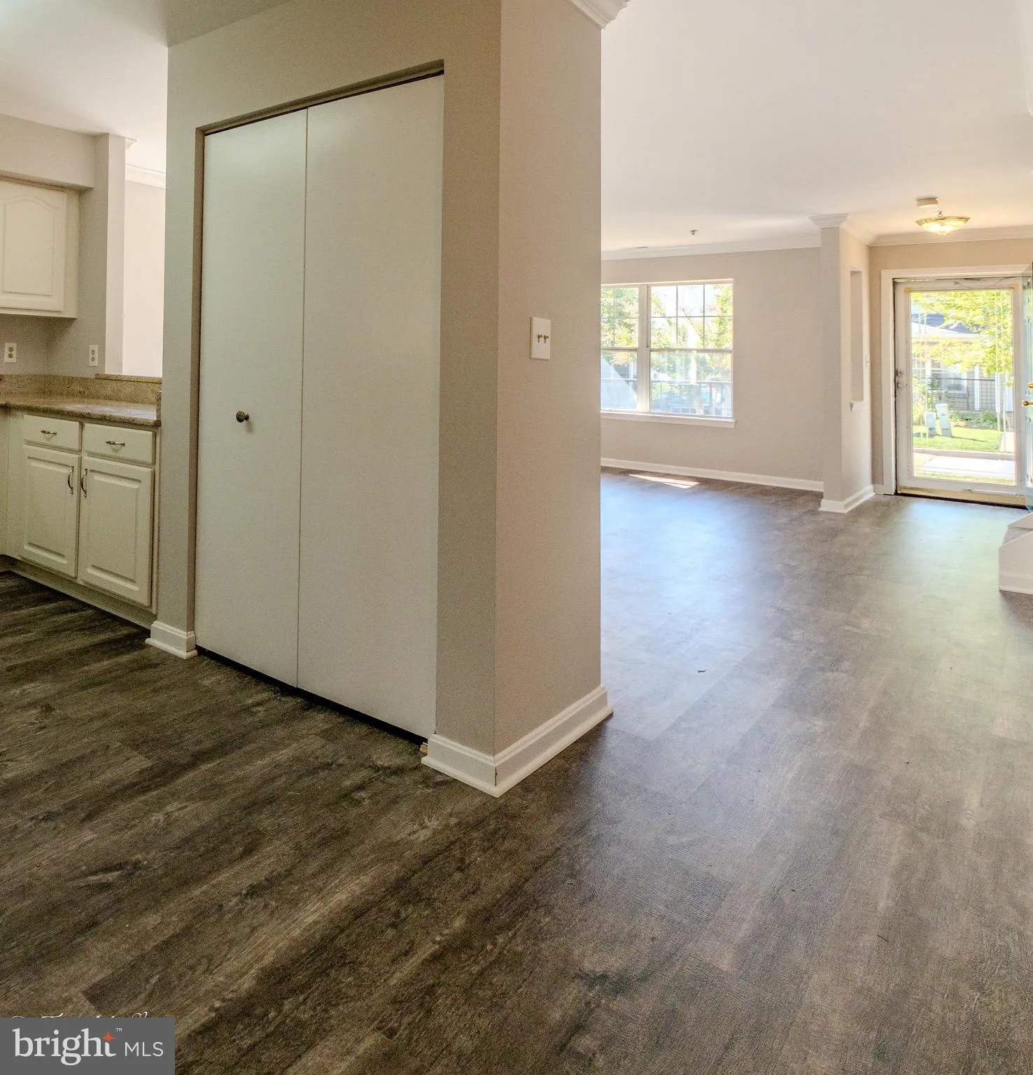 Towson, Maryland 21286, United States, 3 Bedrooms Bedrooms, ,2 BathroomsBathrooms,Residential,Pending,213373