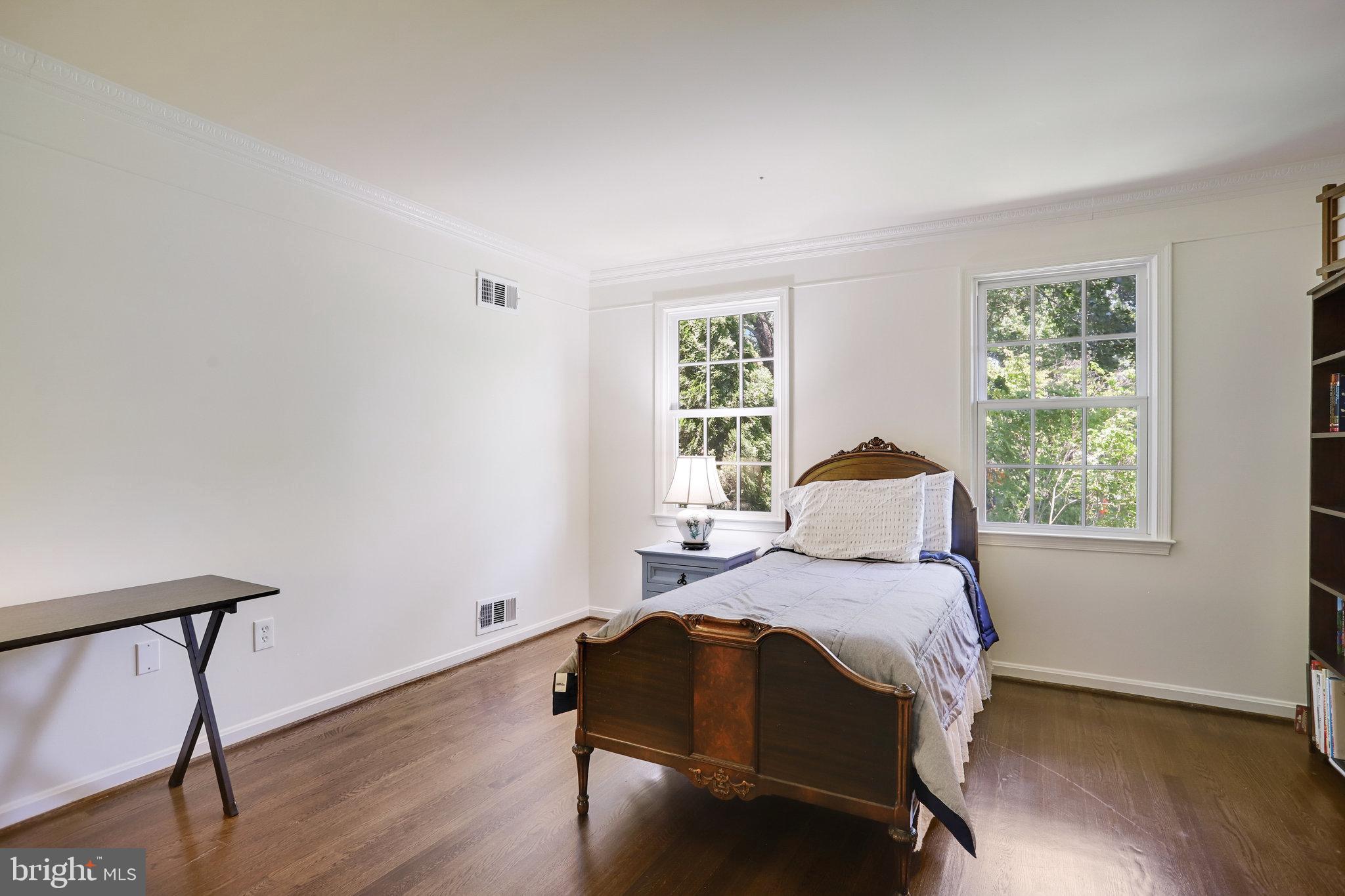 BRADFORDS REST - Residential