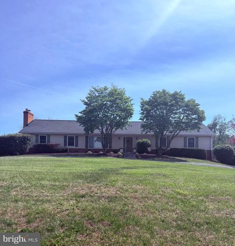 Photo of 7933 Cooks Court, WARRENTON, VA 20186 (MLS # VAFQ2021946)