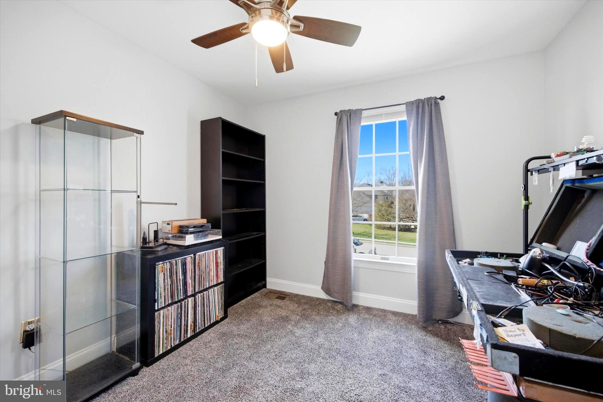 THORNBURY HUNT - Residential