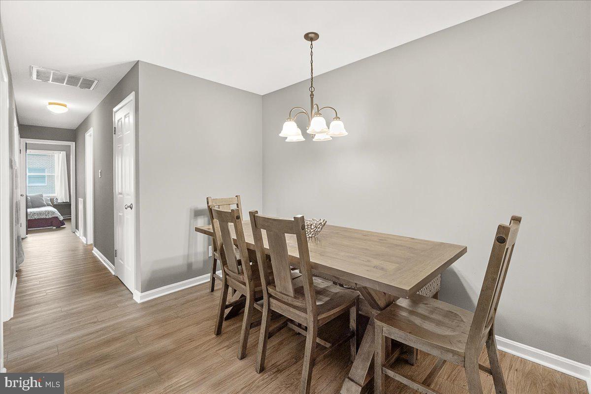 GLADE TOWN - Residential Lease