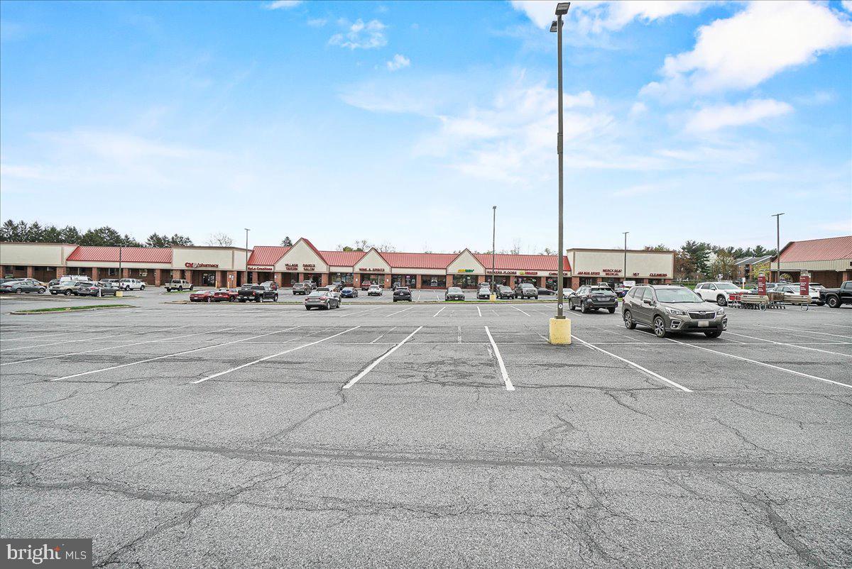 GLADE TOWN - Residential Lease