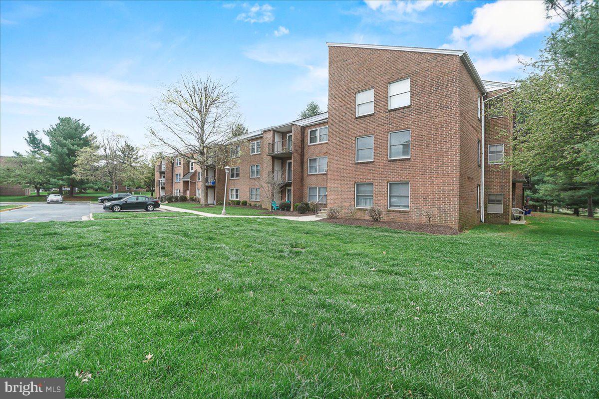 GLADE TOWN - Residential Lease