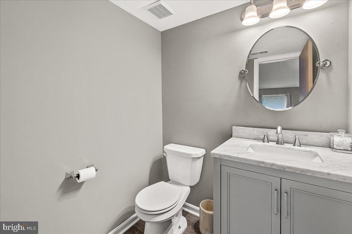 GLADE TOWN - Residential Lease