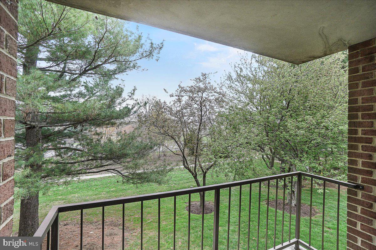 GLADE TOWN - Residential Lease