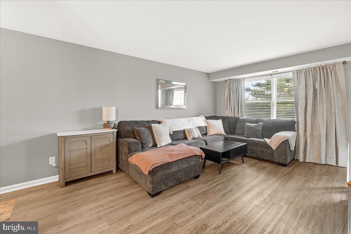 GLADE TOWN - Residential Lease