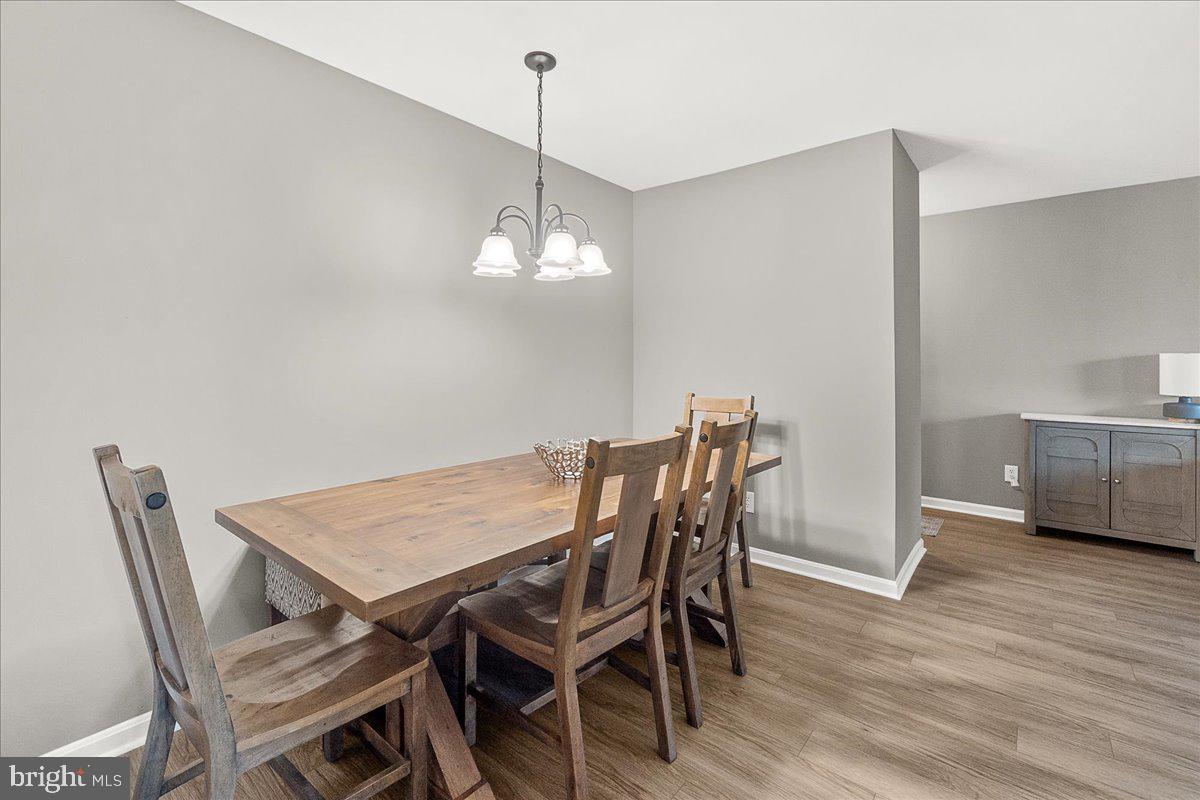 GLADE TOWN - Residential Lease