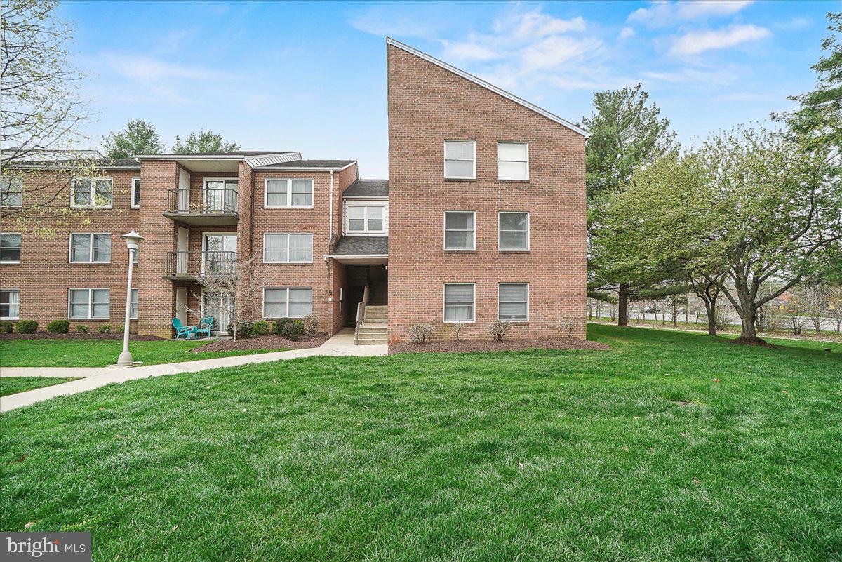 GLADE TOWN - Residential Lease