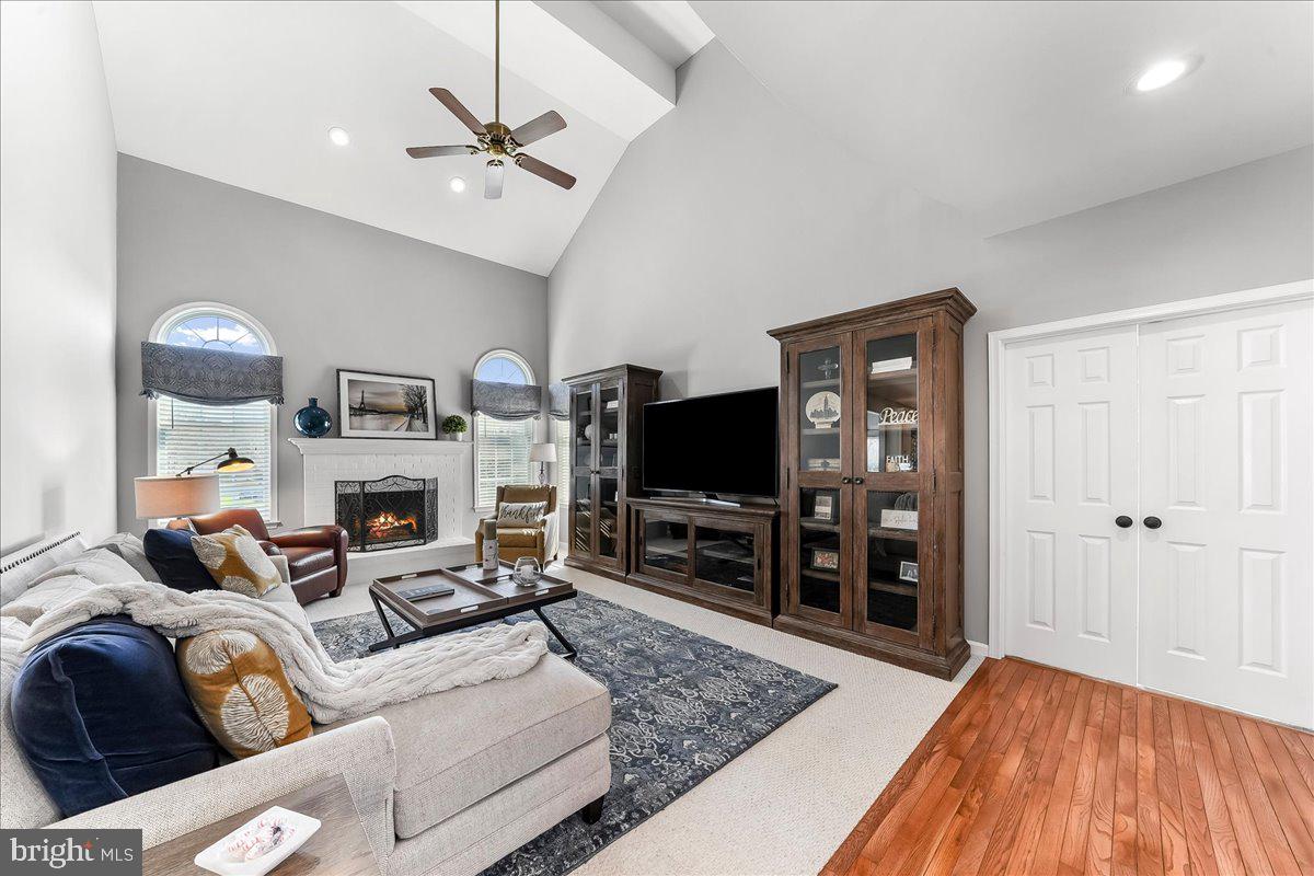 GARNET VALLEY WOODS - Residential