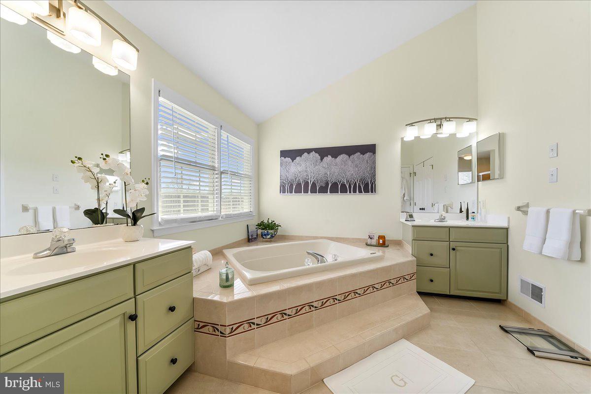 GARNET VALLEY WOODS - Residential