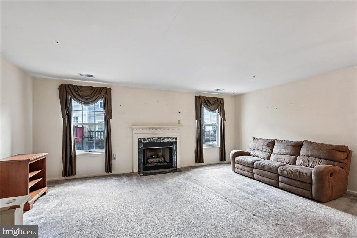 STONEHAVEN MEWS - Residential