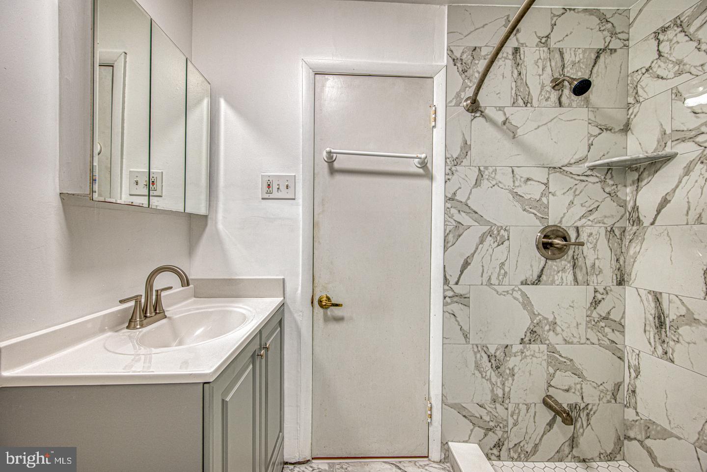 WESTTOWN MEWS - Residential