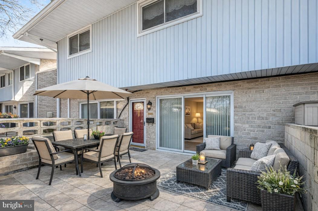 WESTTOWN MEWS - Residential