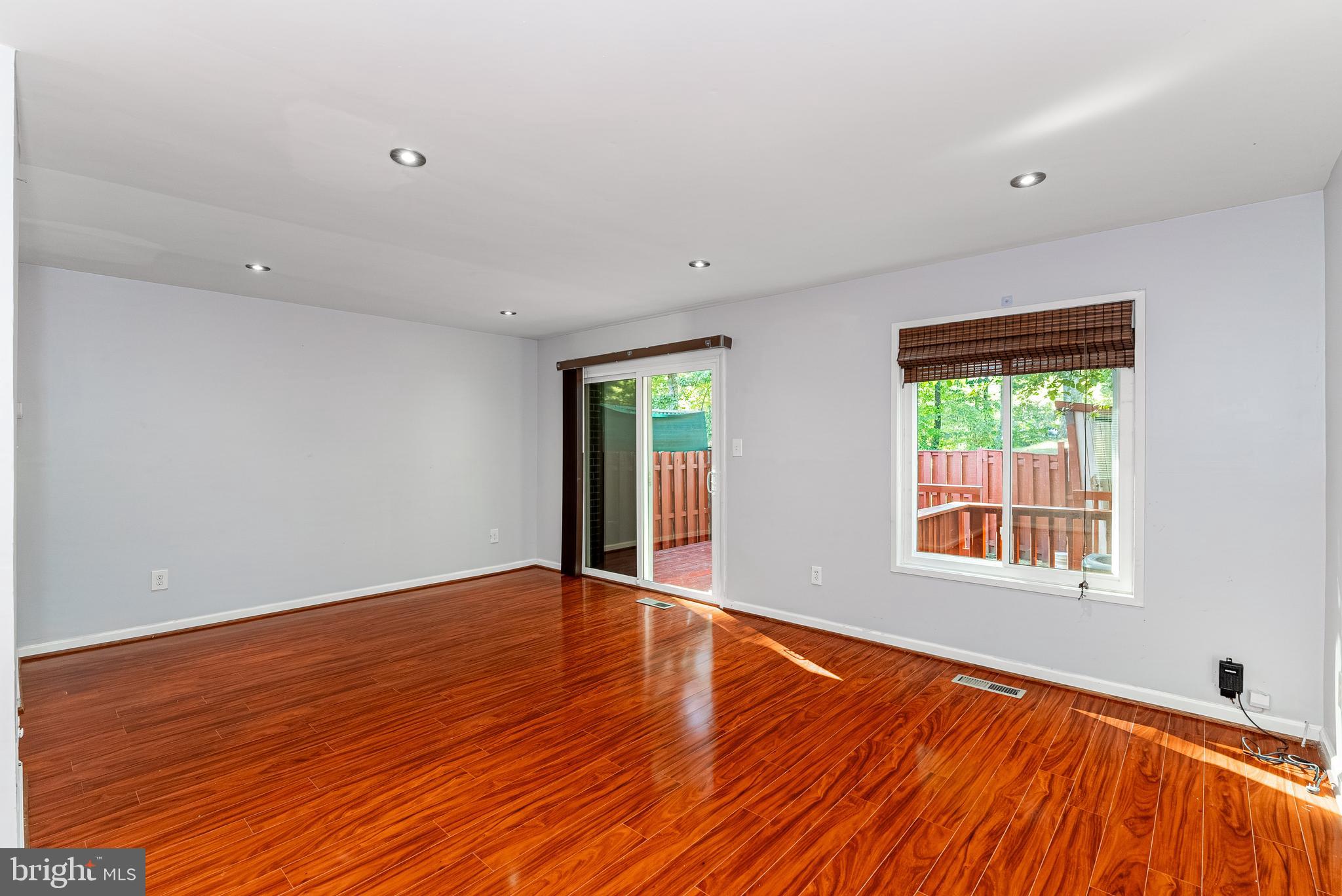 WOODMARK OF LAKE RIDGE - Residential Lease