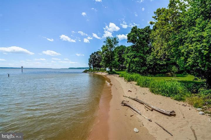 WOODMARK OF LAKE RIDGE - Residential Lease