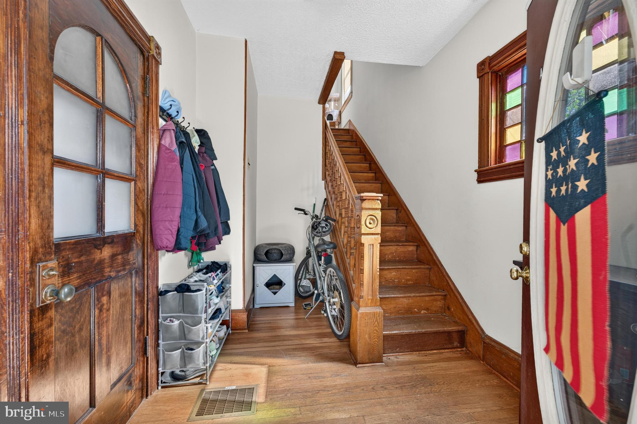 109 W EVESHAM AVENUE