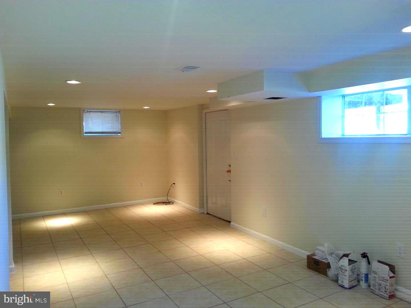 WEST LAUREL ACRES - Residential