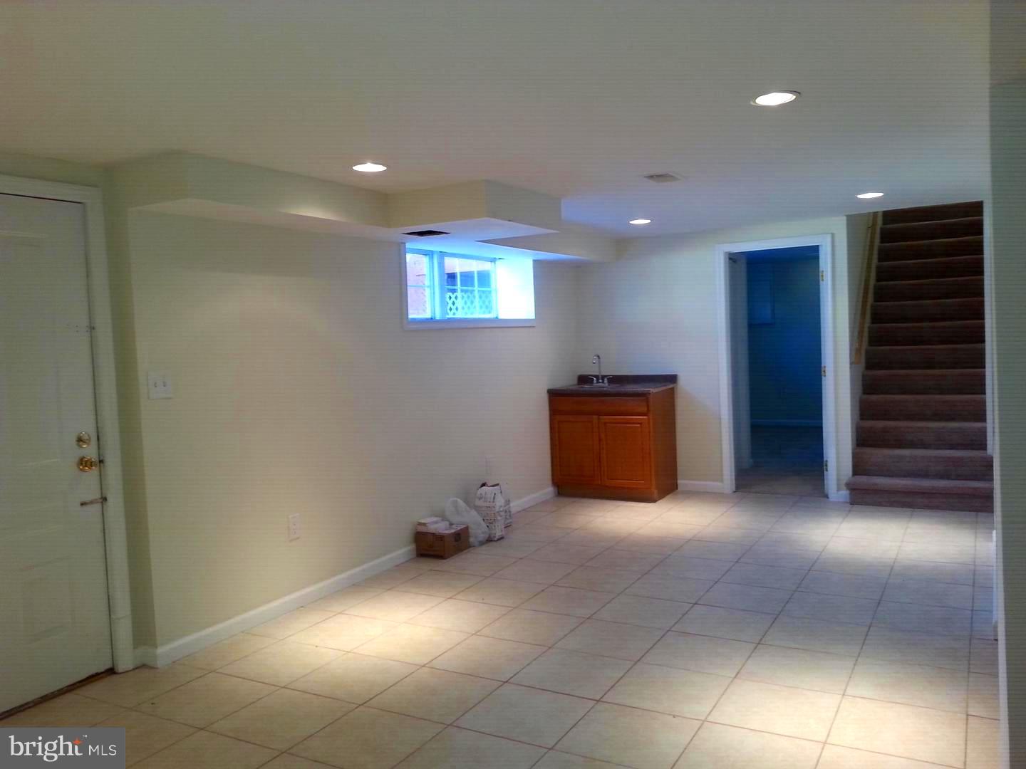 WEST LAUREL ACRES - Residential