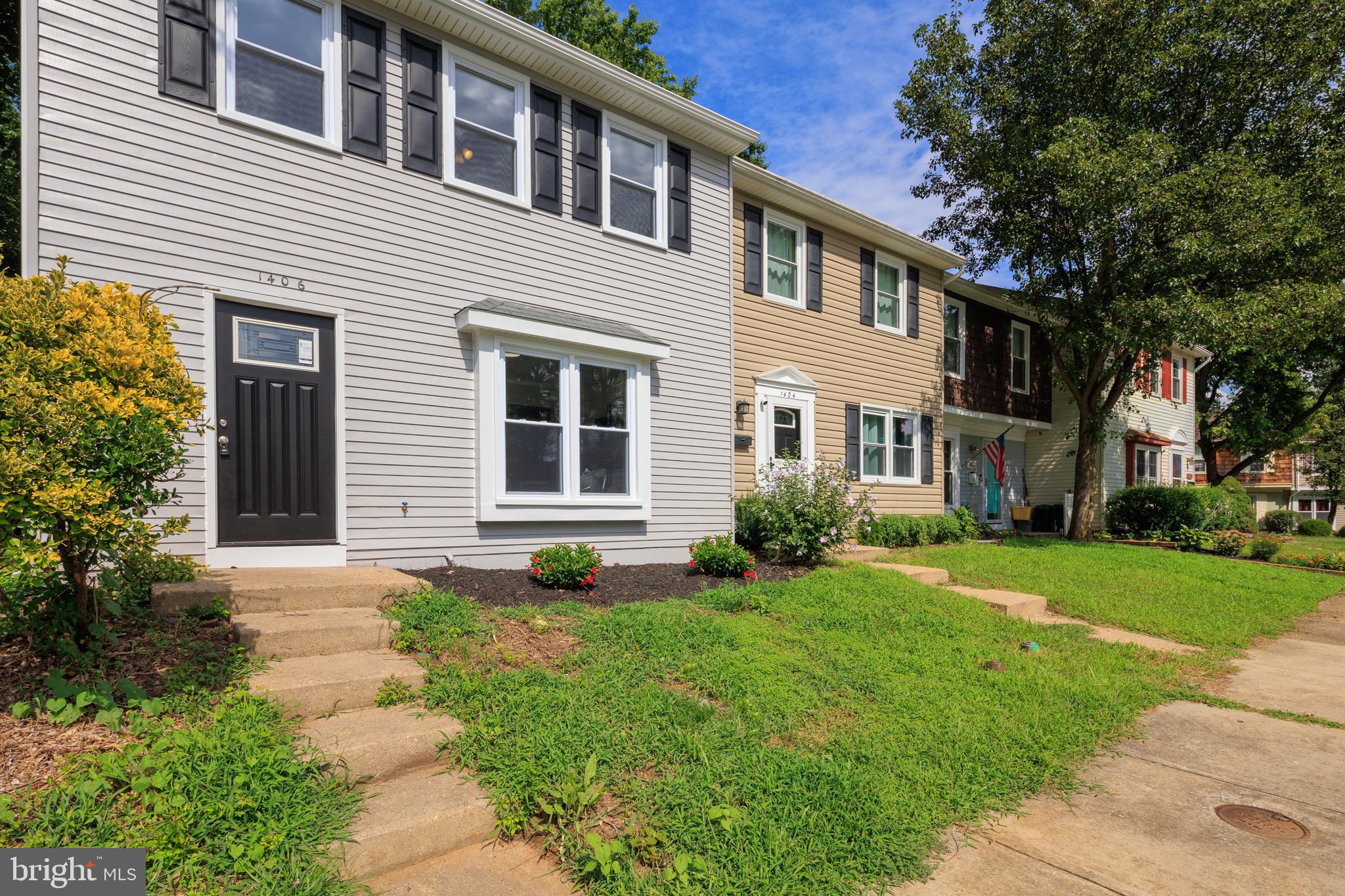 WHISPERING WOODS - Residential