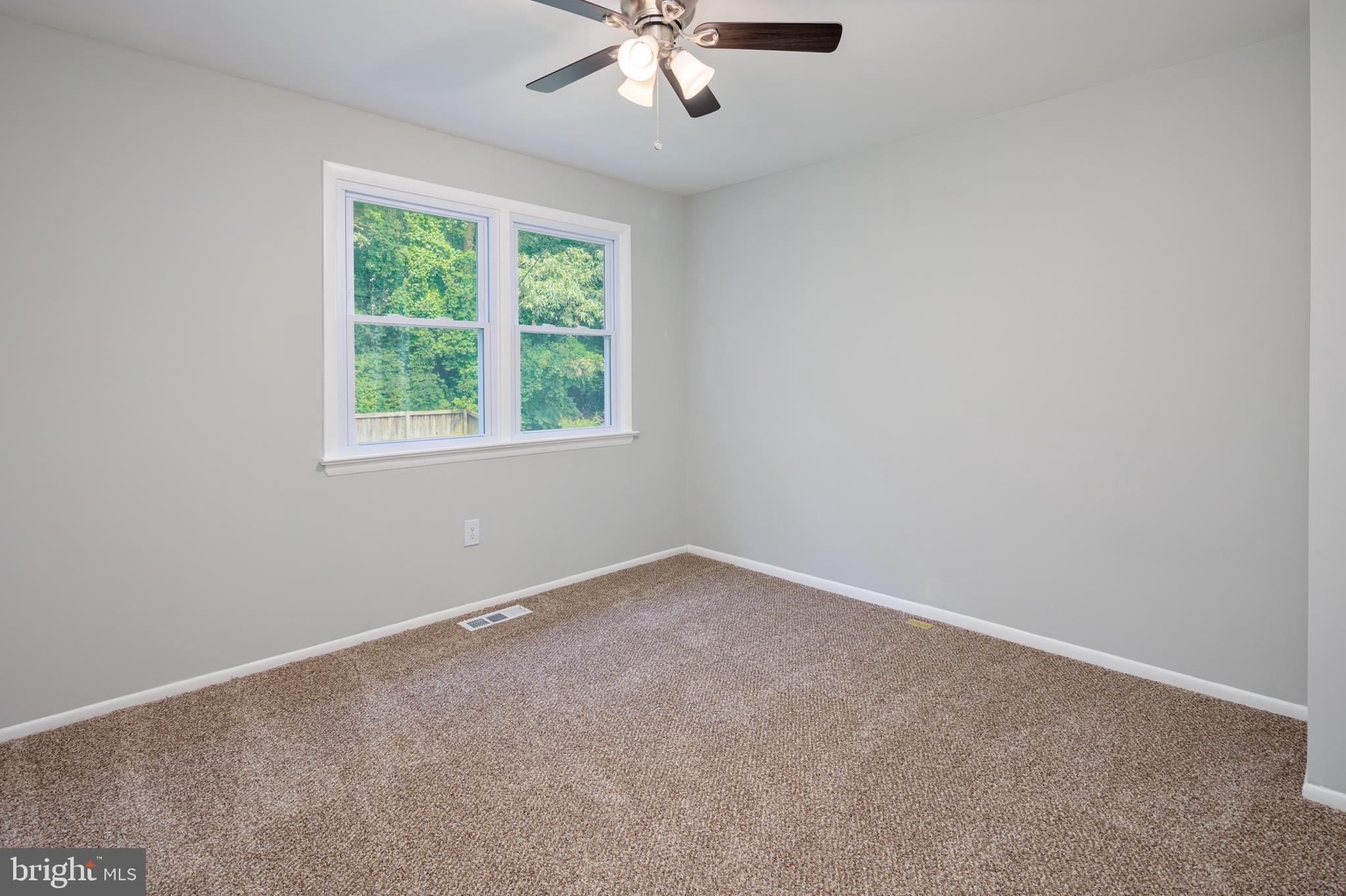 WHISPERING WOODS - Residential