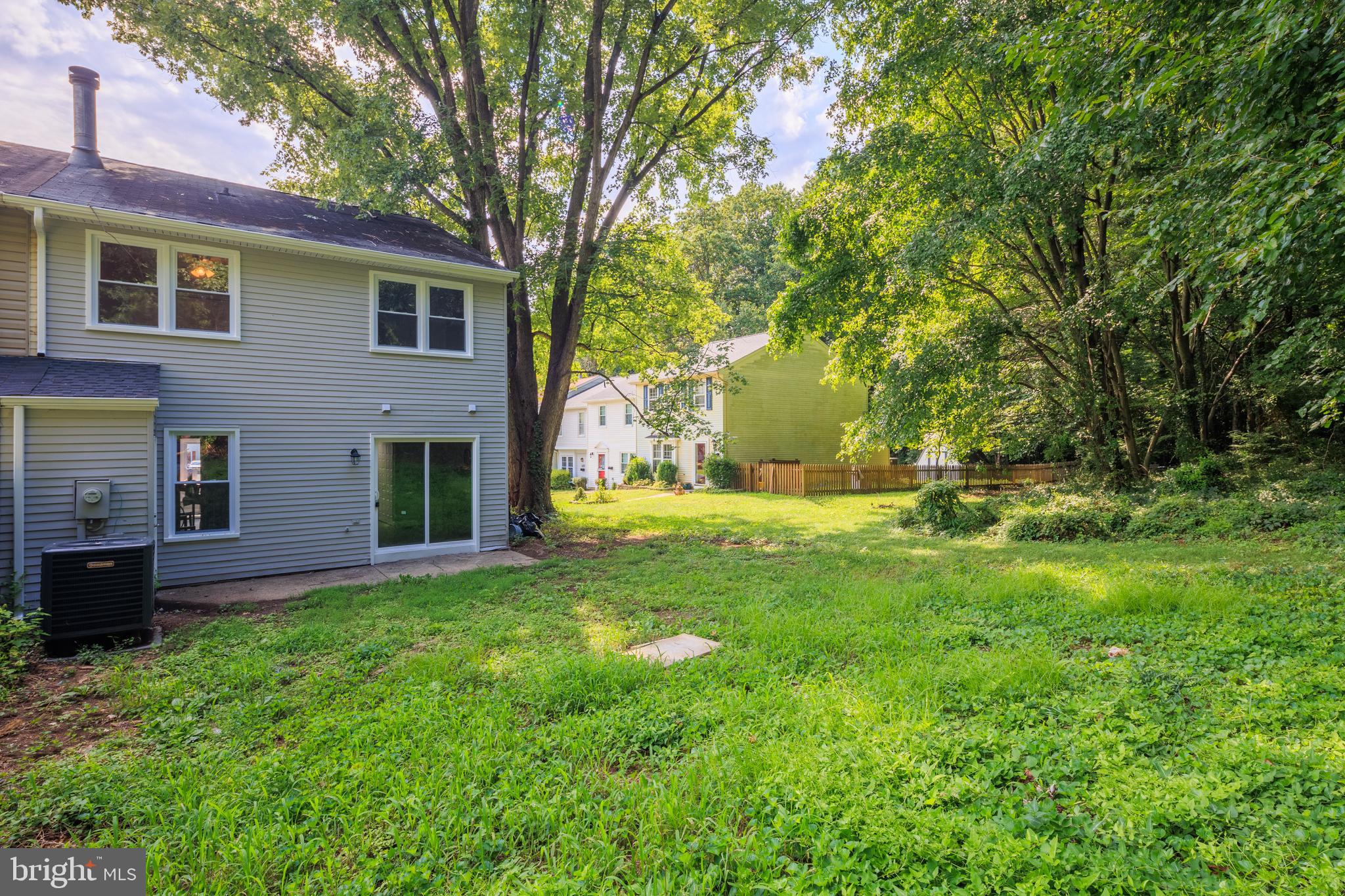 WHISPERING WOODS - Residential