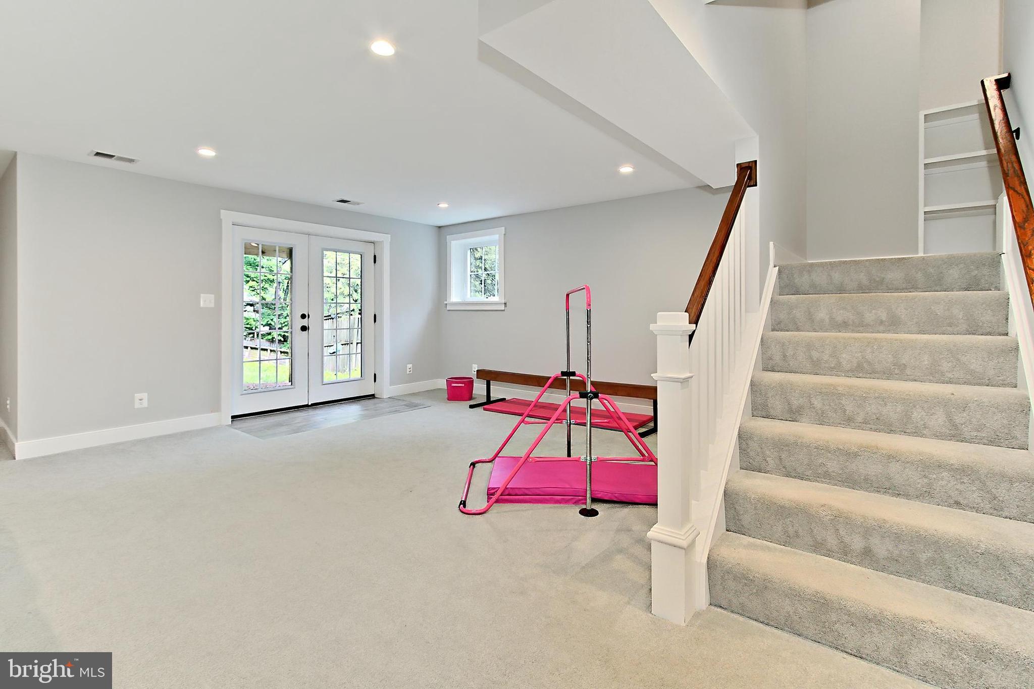 VIRGINIA FOREST - Residential