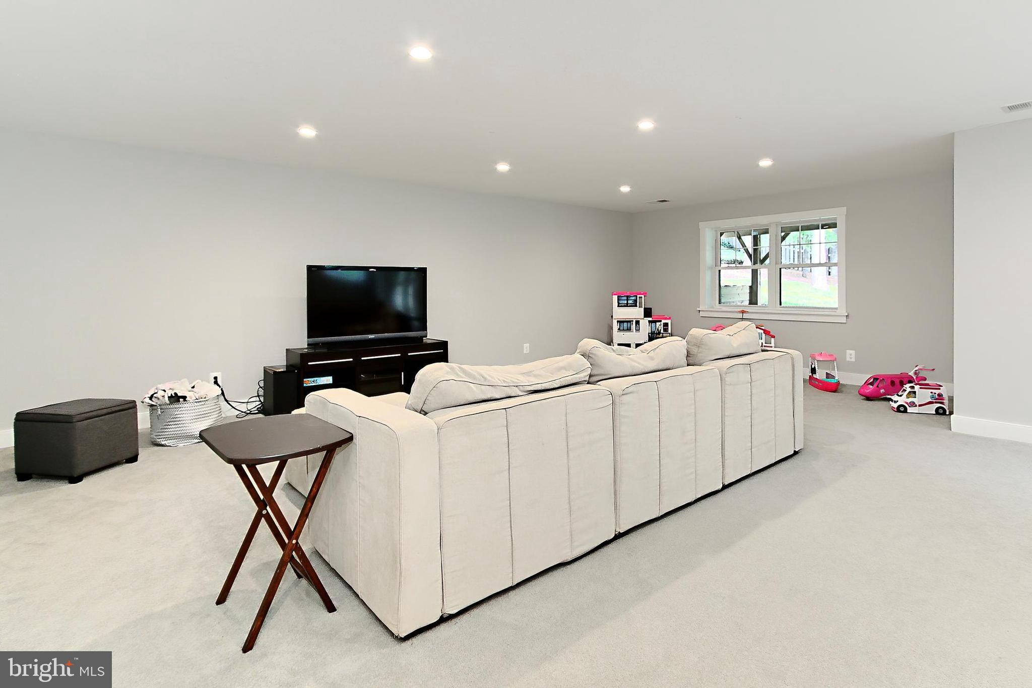 VIRGINIA FOREST - Residential