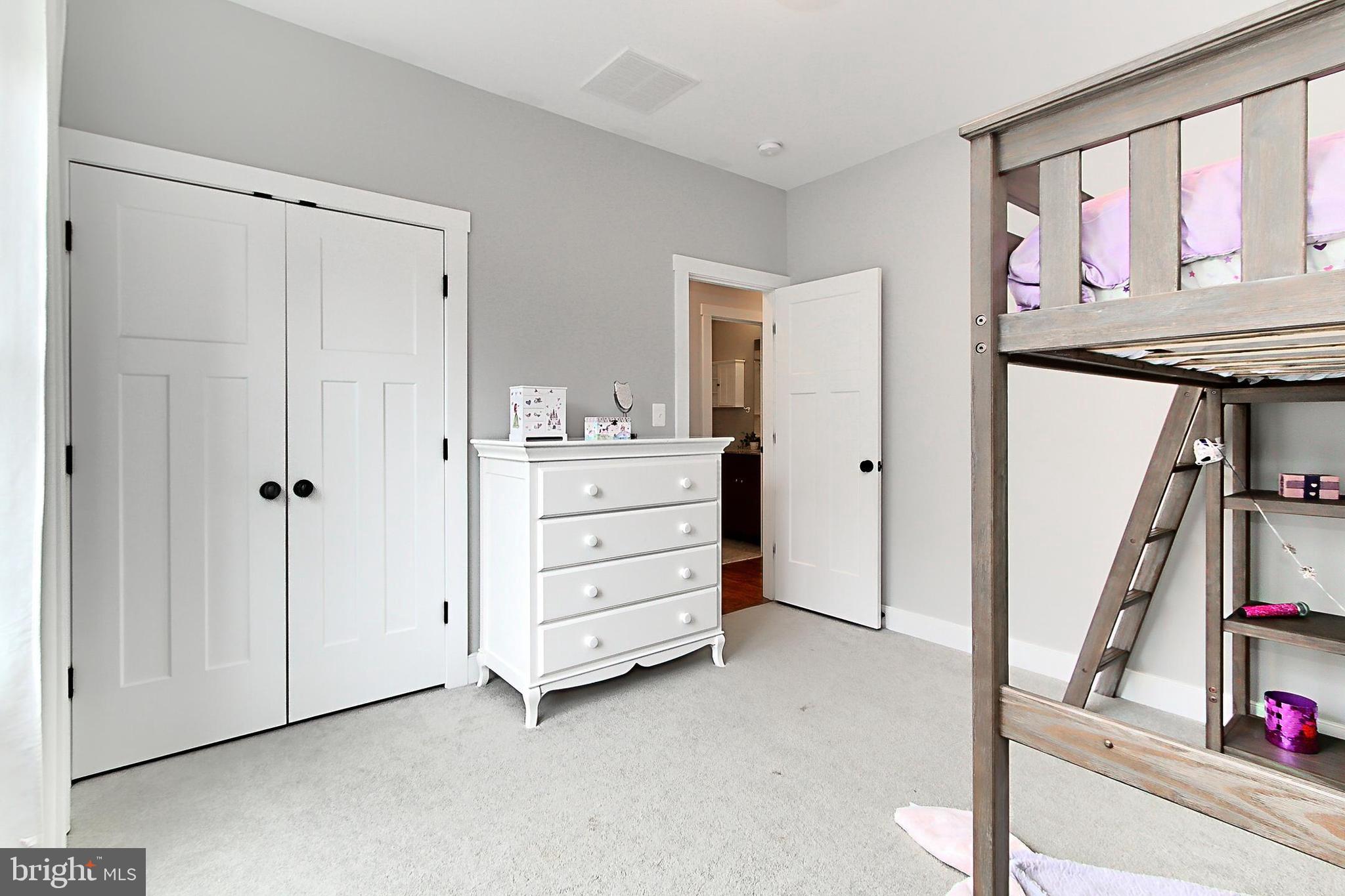 VIRGINIA FOREST - Residential