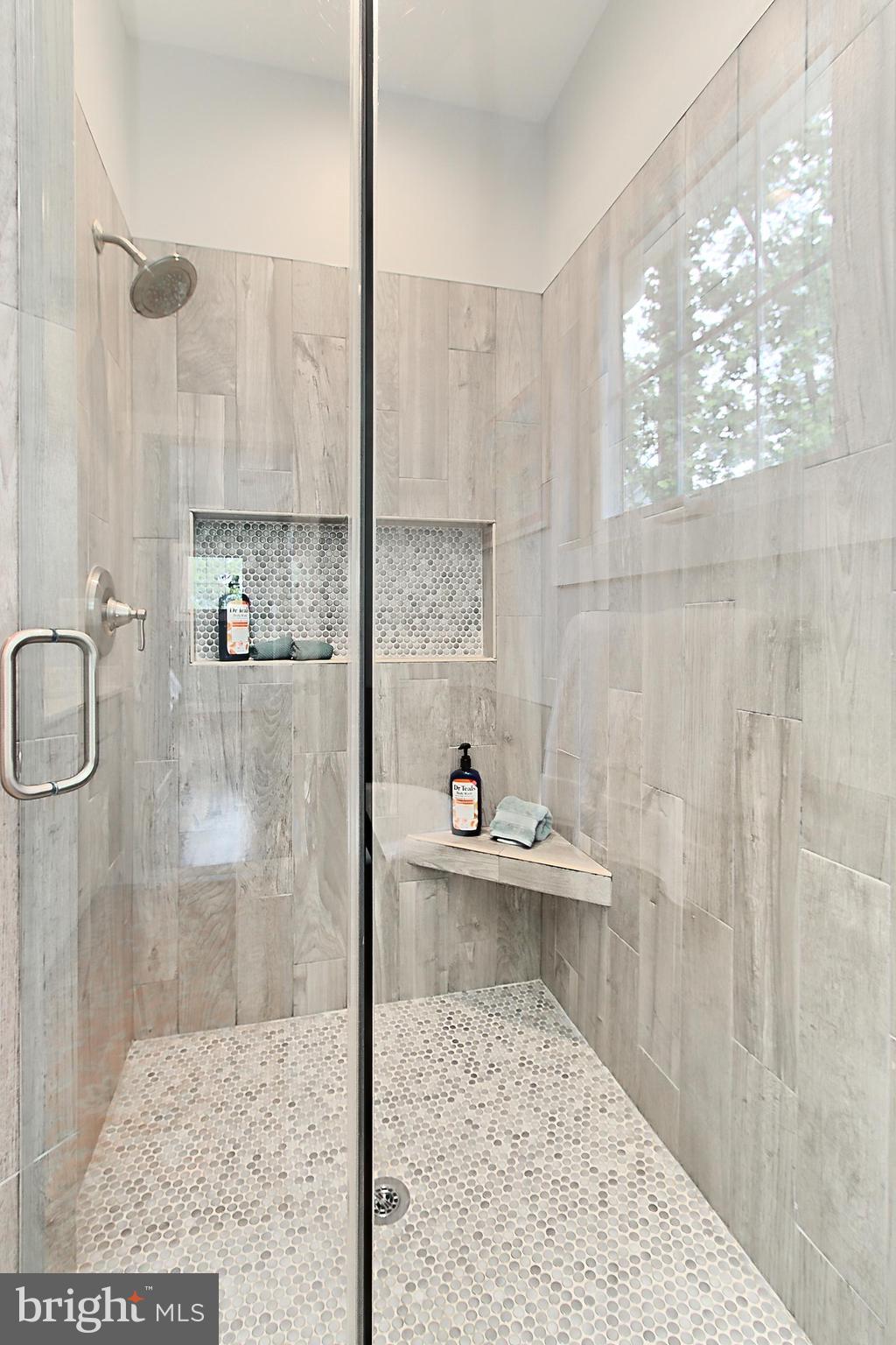 VIRGINIA FOREST - Residential