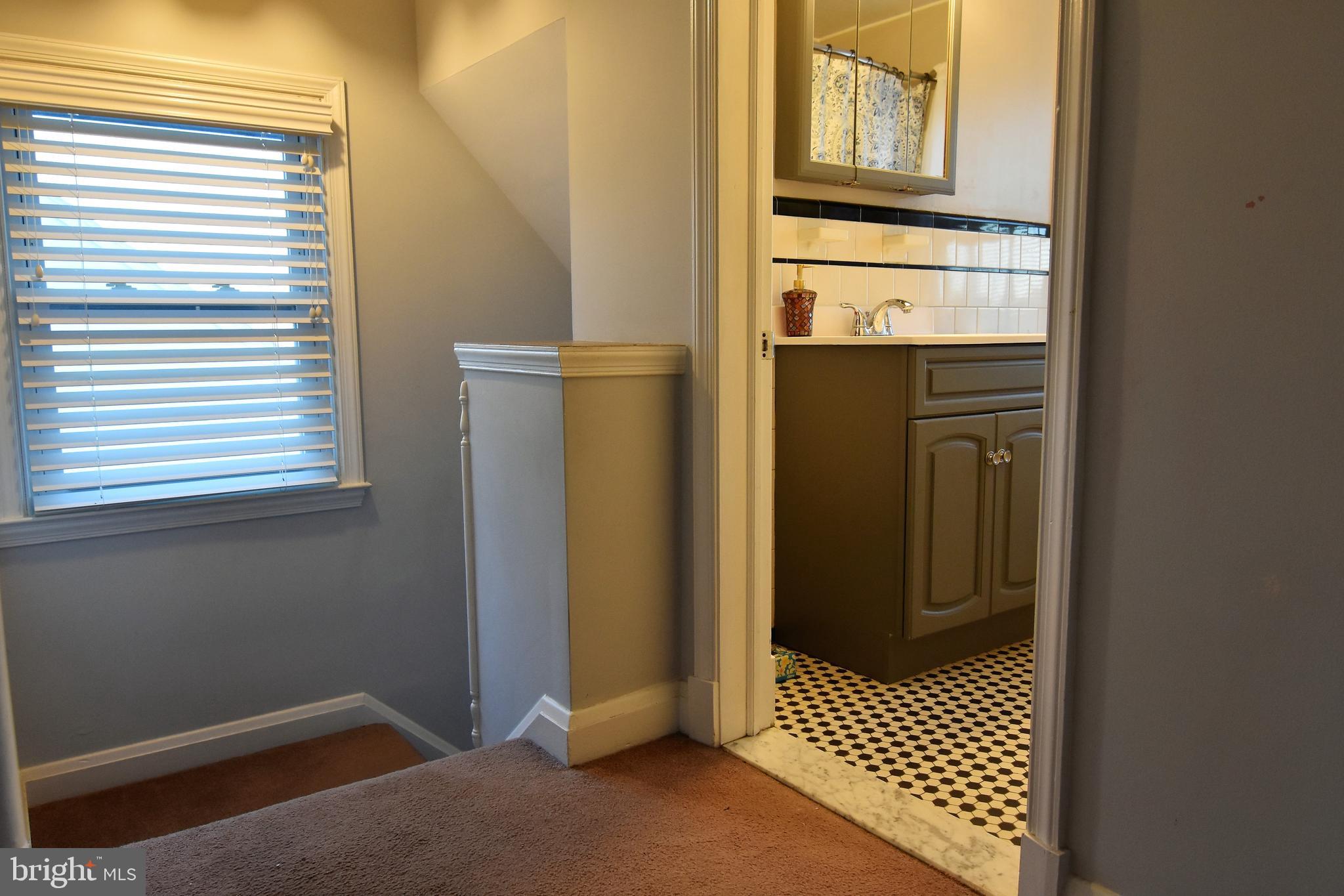 OAKLAND TERRACE - Residential