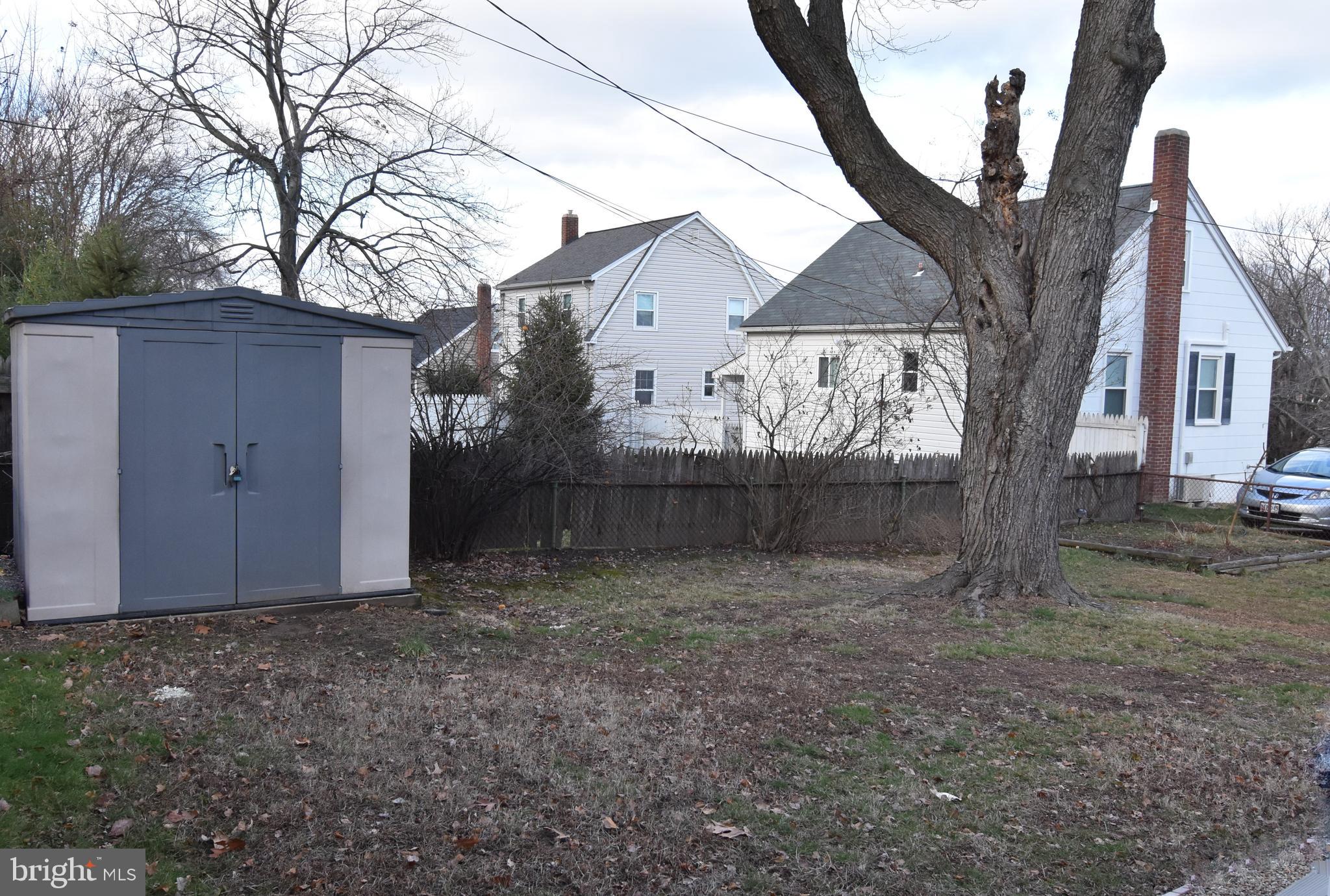 OAKLAND TERRACE - Residential
